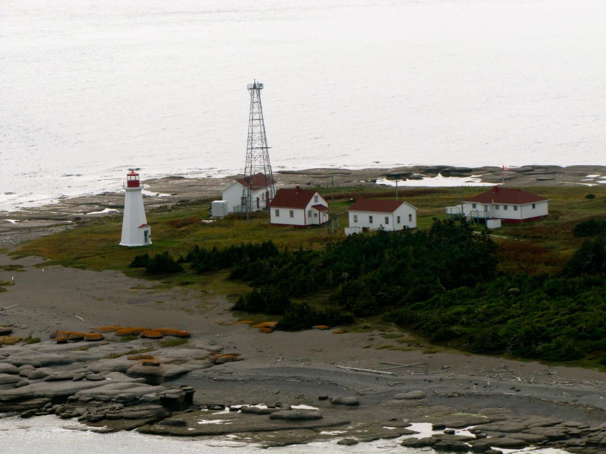 ホテル L'Escale Lam-Air Riviere-au-Tonnerre エクステリア 写真